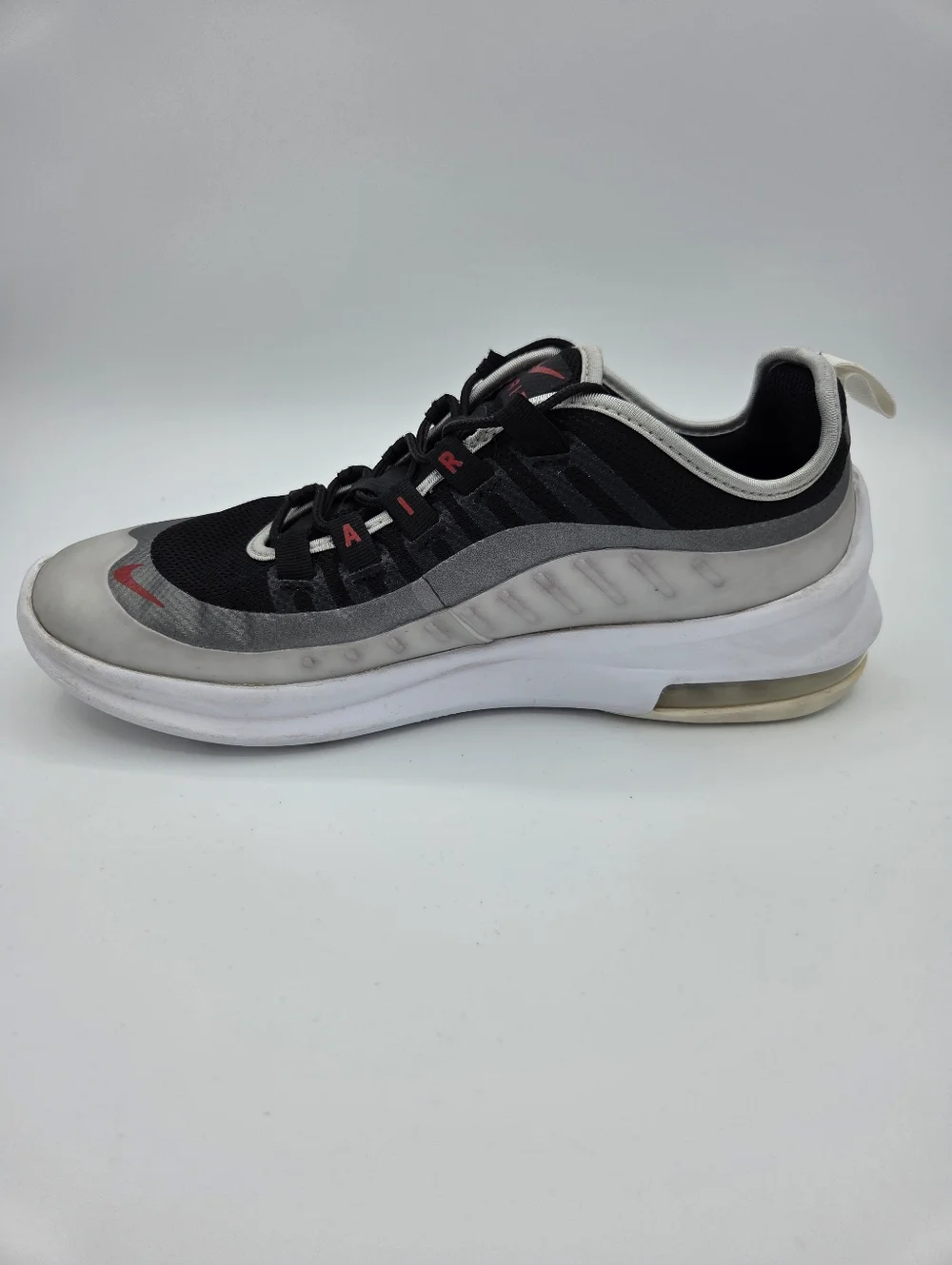 Rare- Nike Air Max Axis Running Shoes 6.5 Youth‎